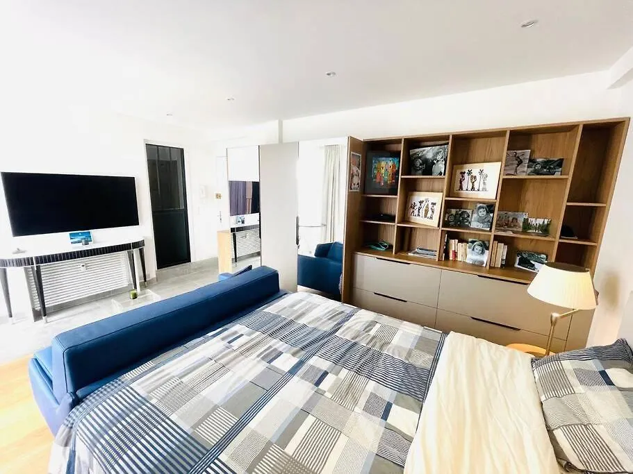 Luxueux 3 Voyageurs Bastille Париж